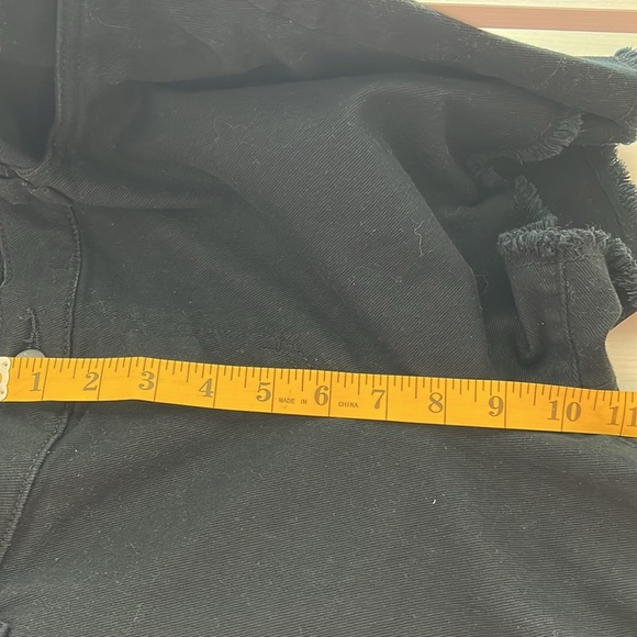 BLACK VENUS SHORTS - Picture 5 of 6